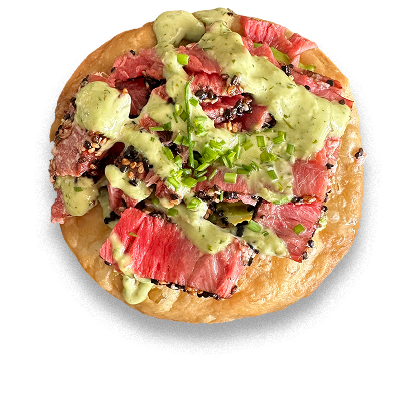 tostada de atún sellado